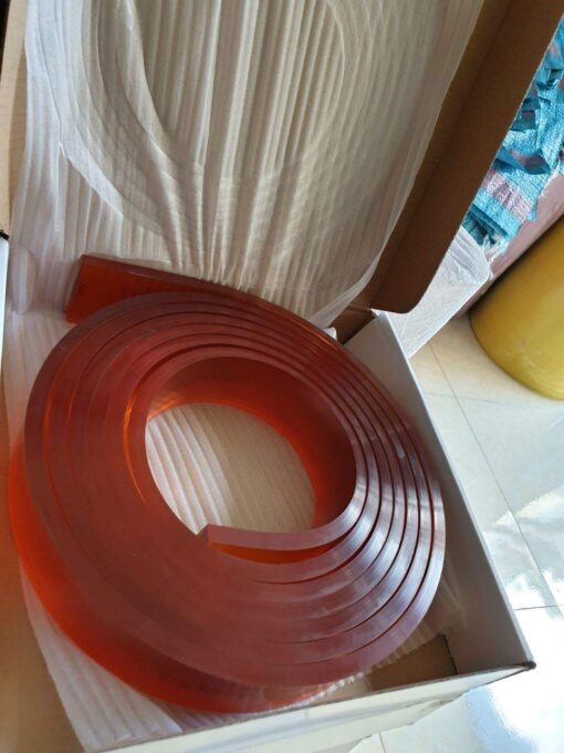 DAO , CAO SU GẠT MỰC TRONG NGÀNH QUẢNG CÁO IN LỤA