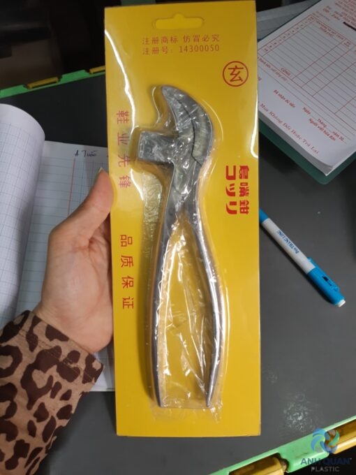 z2065478280598_c04b241d0a4ff66b93e02d5604eeab2c