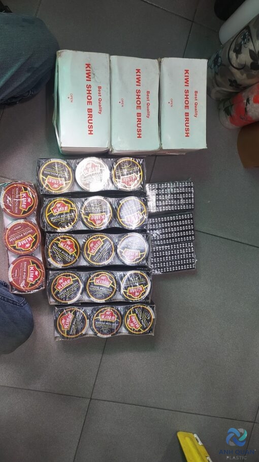 XI GA ĐÁNH BÓNG GIẦY , CHẤT VỆ SINH GIẦY , TẨY GIẦY